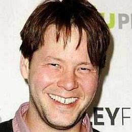 Ike Barinholtz, Erica Hanson's Husband