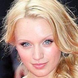 Emily Berrington, Ben Lloyd-Hughes's Girlfriend