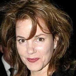 Margaret Colin, Justin Deas's Wife