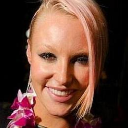 Emma Hewitt, Jason Isaacs's Wife