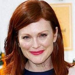 Julianne Moore, Bart Freundlich's Wife