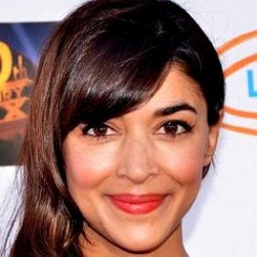 Hannah Simone, Jesse Giddings's Wife