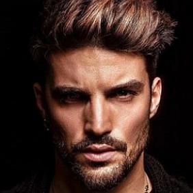 Who is Mariano Di Vaio Dating – Mariano Di Vaio's Wife & Exes